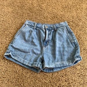 American Eagle mom jean shorts size 00